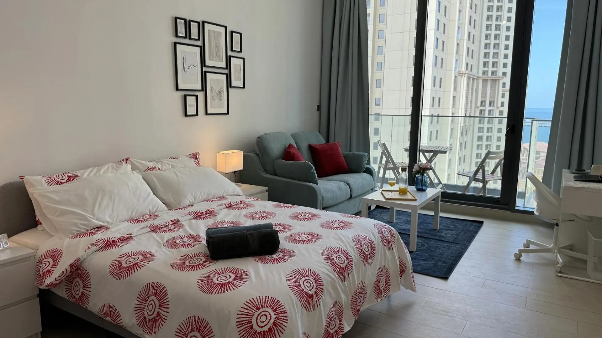 Cozy Sea View Apt In Liv Residence Tower, Dubai Marina Cozy Marina & Sea View Apt In Bay Central Tower With Modern Gym & Pool, Steps To Jbr Beach & Metro 0*,  United Arab Emirates