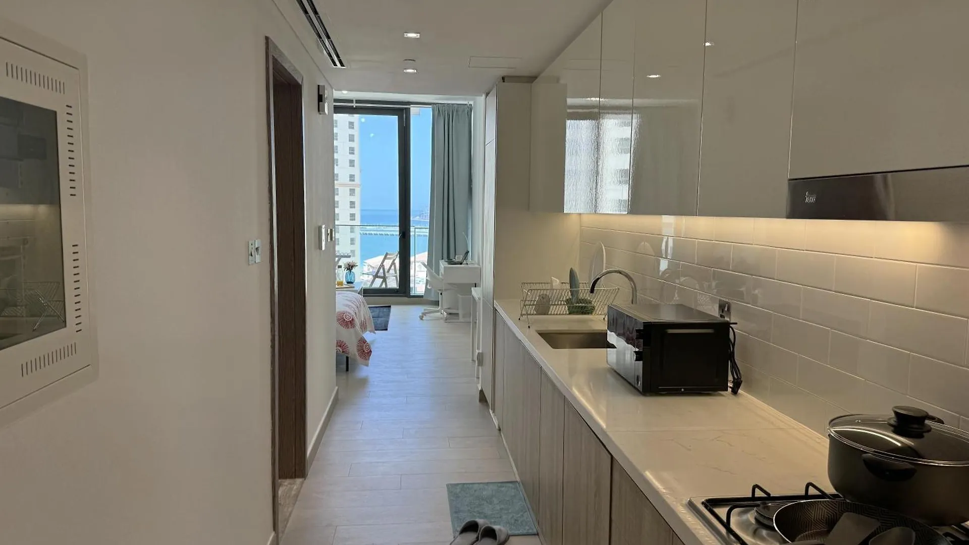 Cozy Sea View Apt In Liv Residence Tower, Dubai Marina Cozy Marina & Sea View Apt In Bay Central Tower With Modern Gym & Pool, Steps To Jbr Beach & Metro Apartment