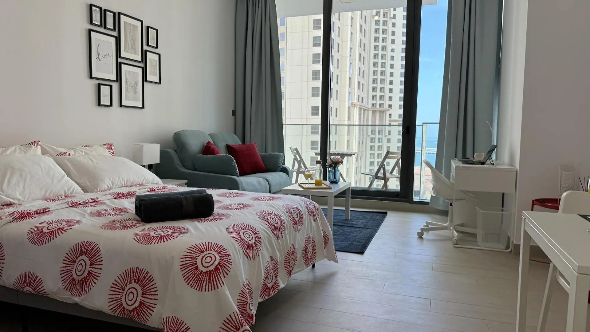 Cozy Sea View Apt In Liv Residence Tower, Dubai Marina Cozy Marina & Sea View Apt In Bay Central Tower With Modern Gym & Pool, Steps To Jbr Beach & Metro 0*,  United Arab Emirates