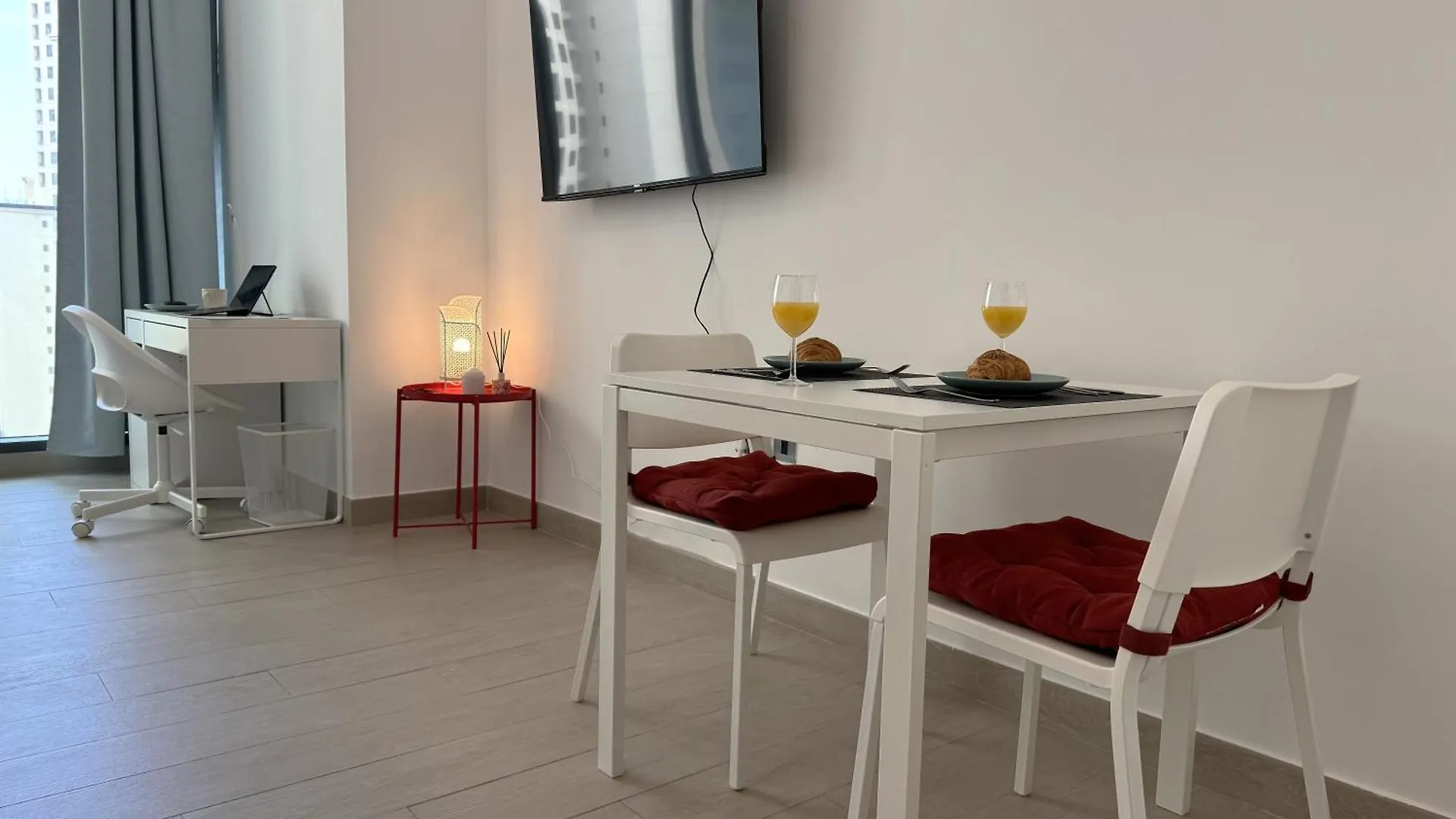 Apartment Cozy Sea View Apt In Liv Residence Tower, Dubai Marina Cozy Marina & Sea View Apt In Bay Central Tower With Modern Gym & Pool, Steps To Jbr Beach & Metro
